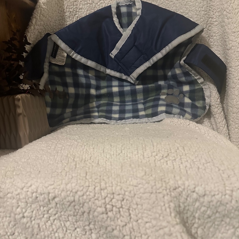 Dog coat - Picture 3 of 5